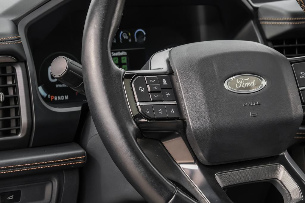 Used 2023 Ford Expedition Max Platinum AWD/4WD image 16