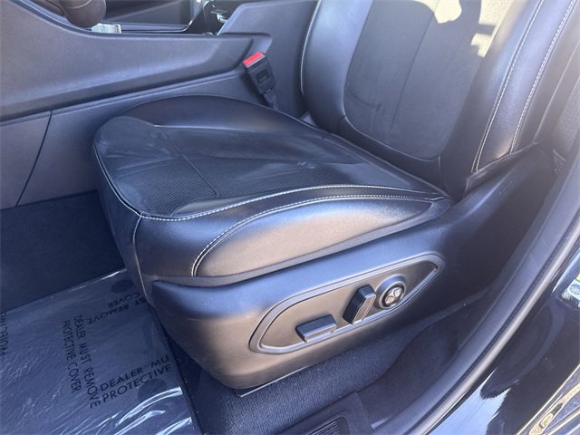 Used 2023 Jeep Grand Cherokee L Laredo image 12