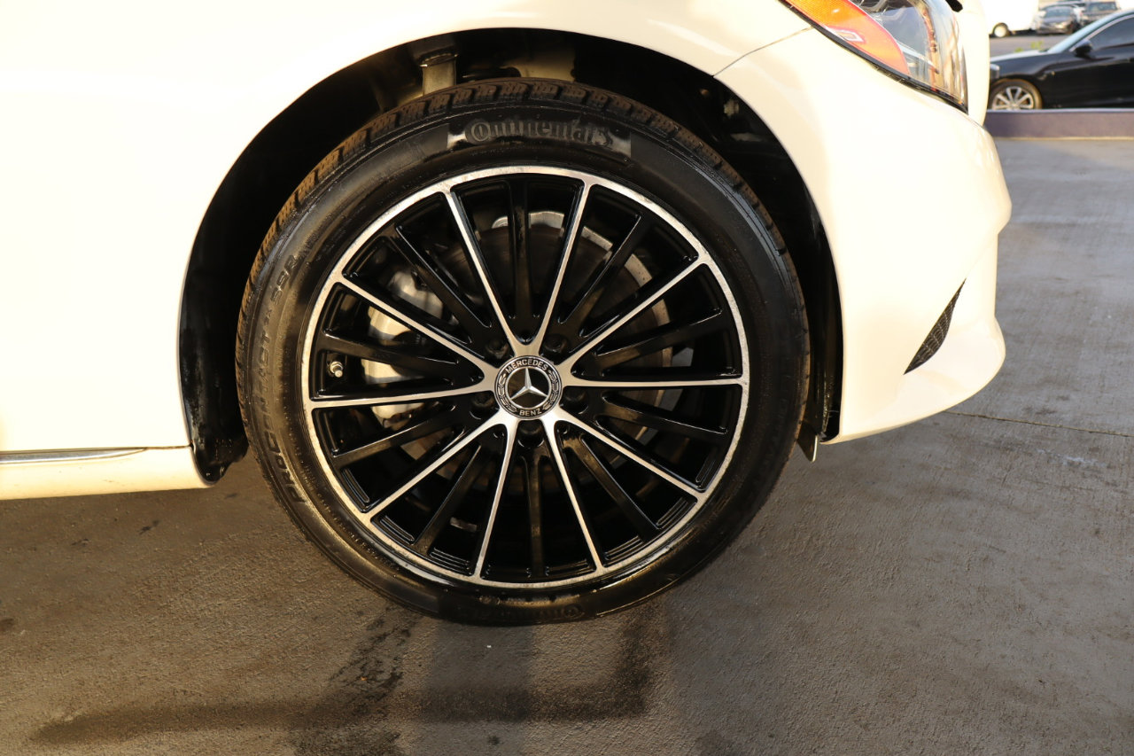 Used 2019 Mercedes-Benz C 300 4MATIC Sedan image 52