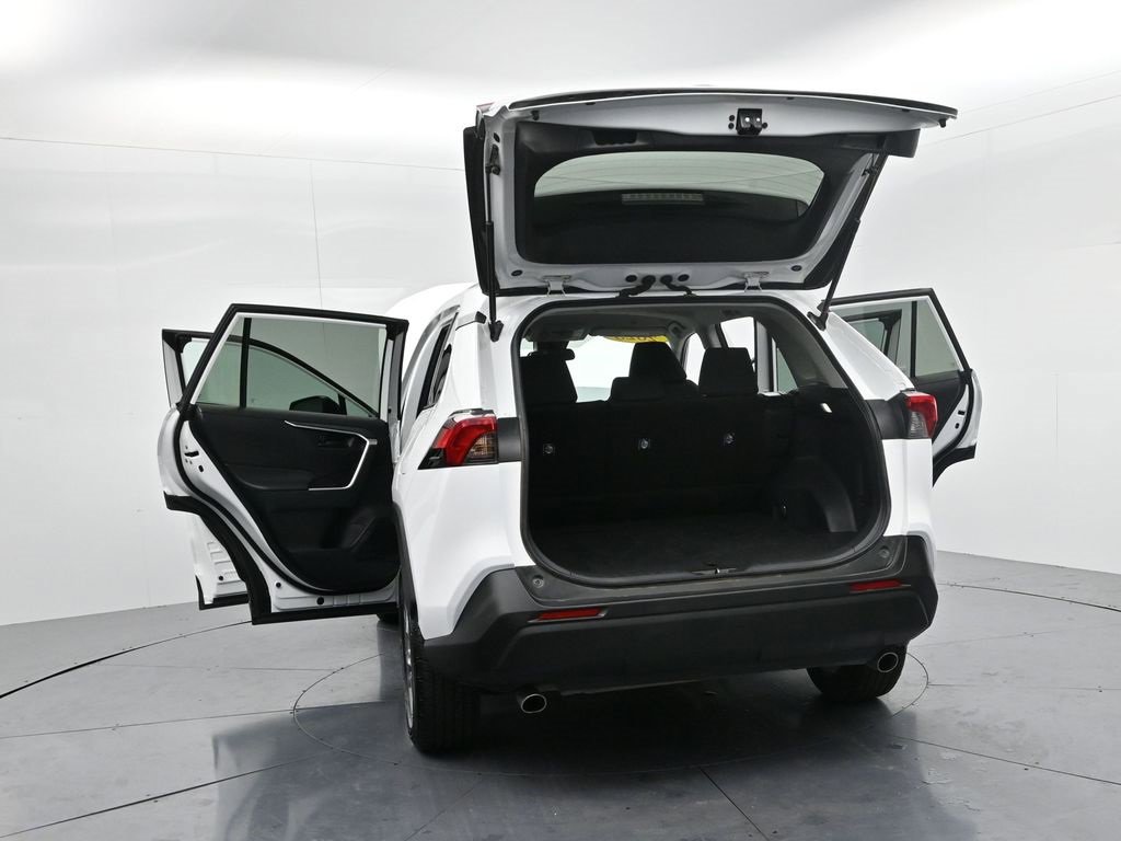 Used 2025 Toyota RAV4 LE image 64