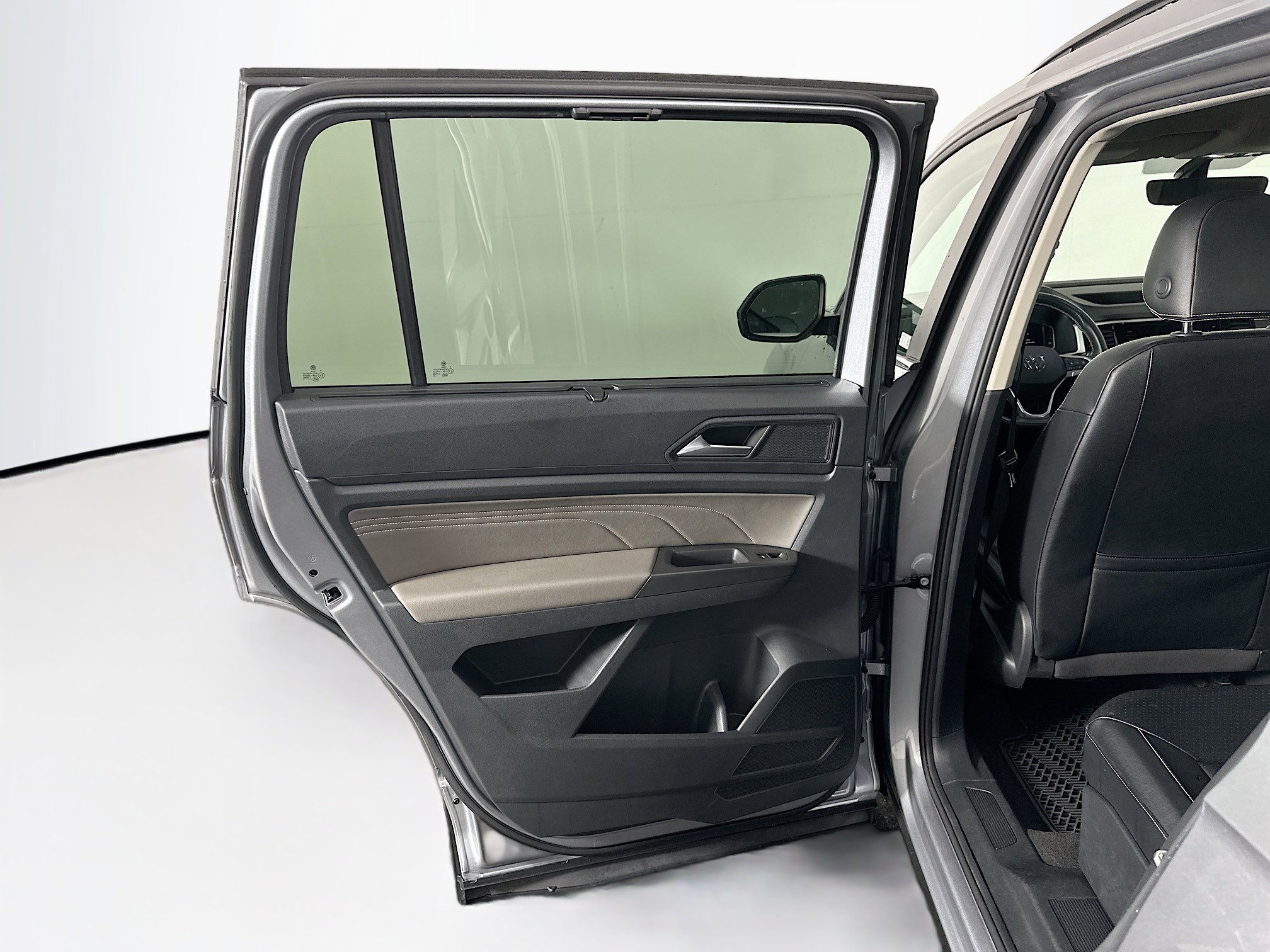 Used 2022 Volkswagen Atlas SE FWD image 25