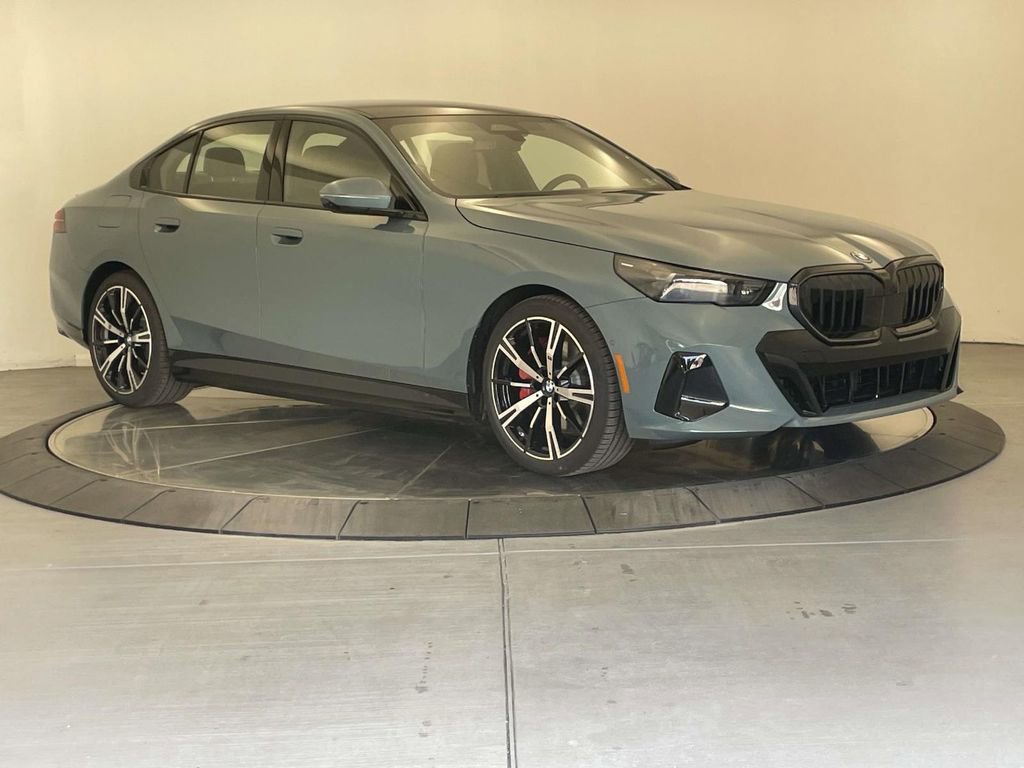 New 2026 BMW 550e xDrive AWD/4WD image 7