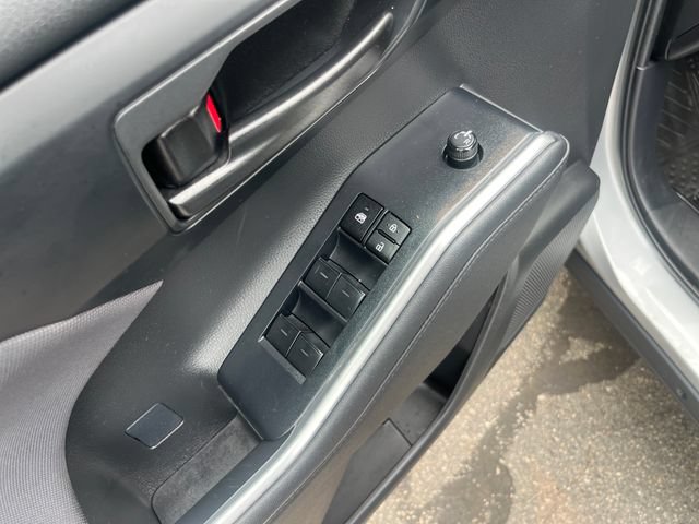 Used 2023 Toyota Highlander LE FWD image 14