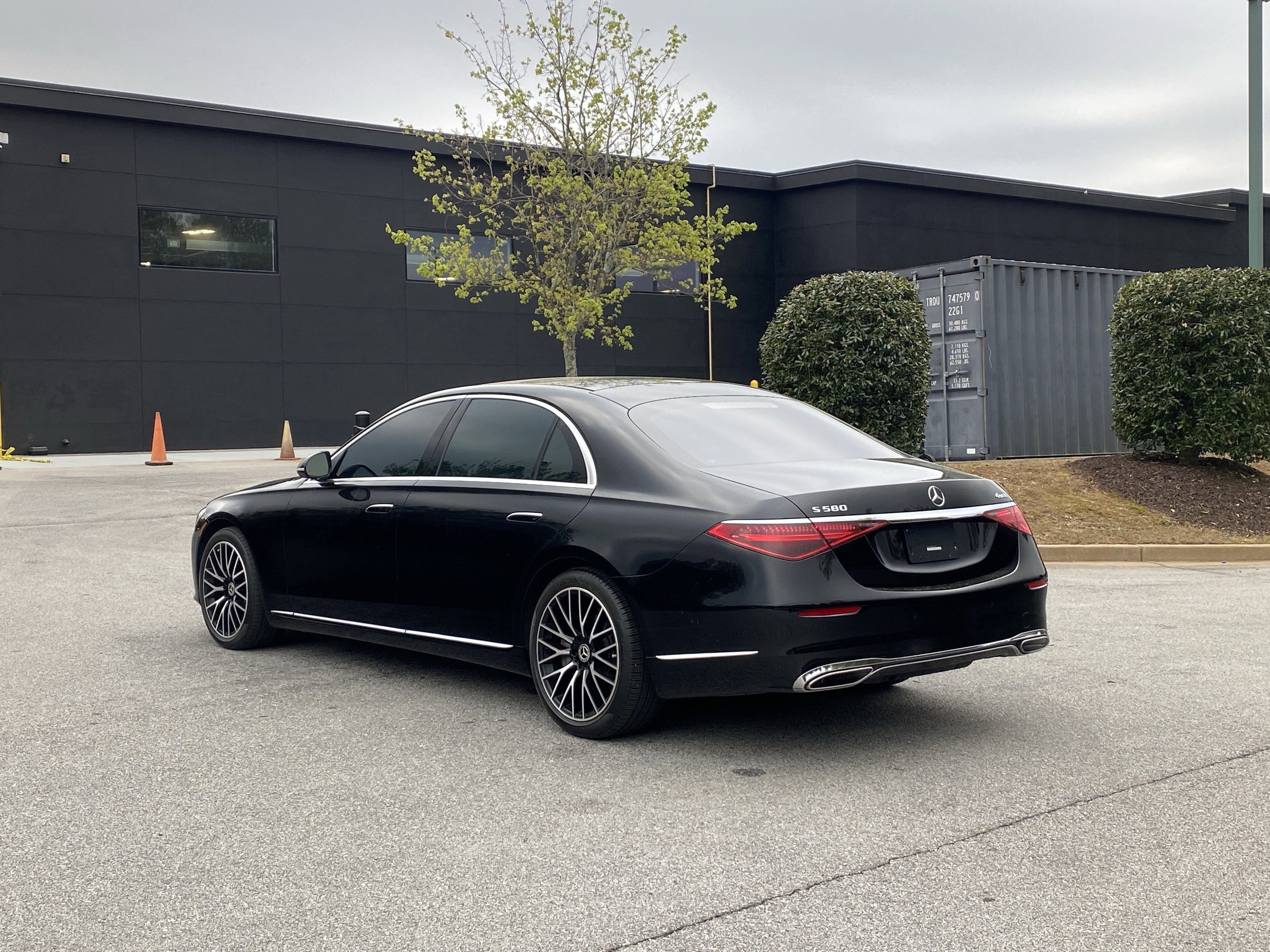 Used 2023 Mercedes-Benz S 580 4MATIC Sedan w/ 3D Technology Package image 15