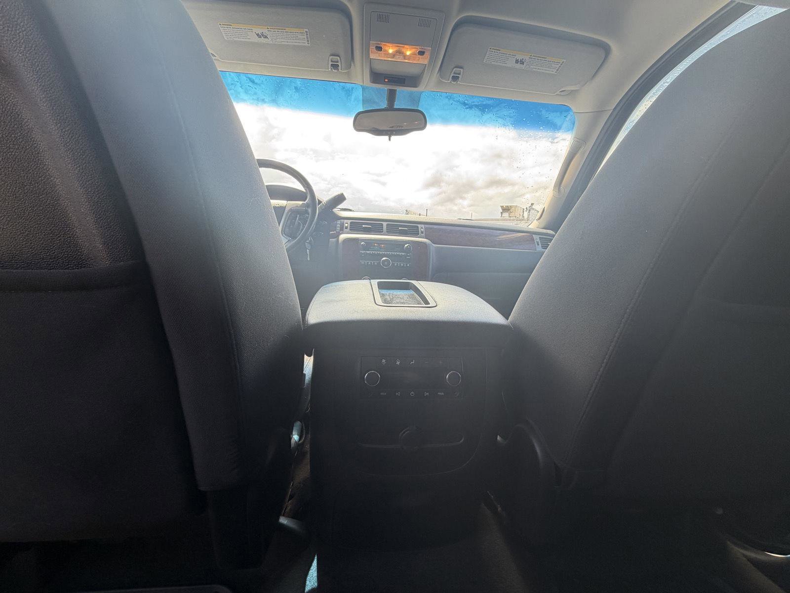 Used 2012 Chevrolet Suburban LS AWD/4WD image 24