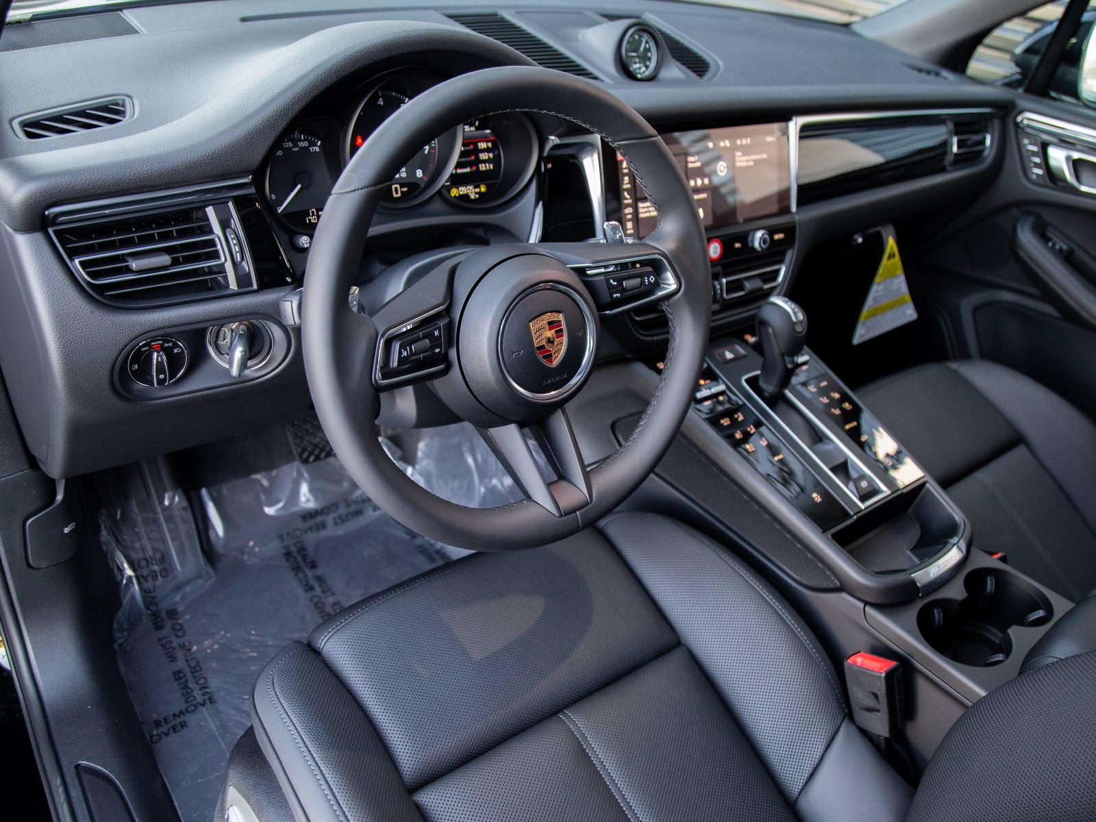 New 2026 Porsche Macan S AWD/4WD image 4