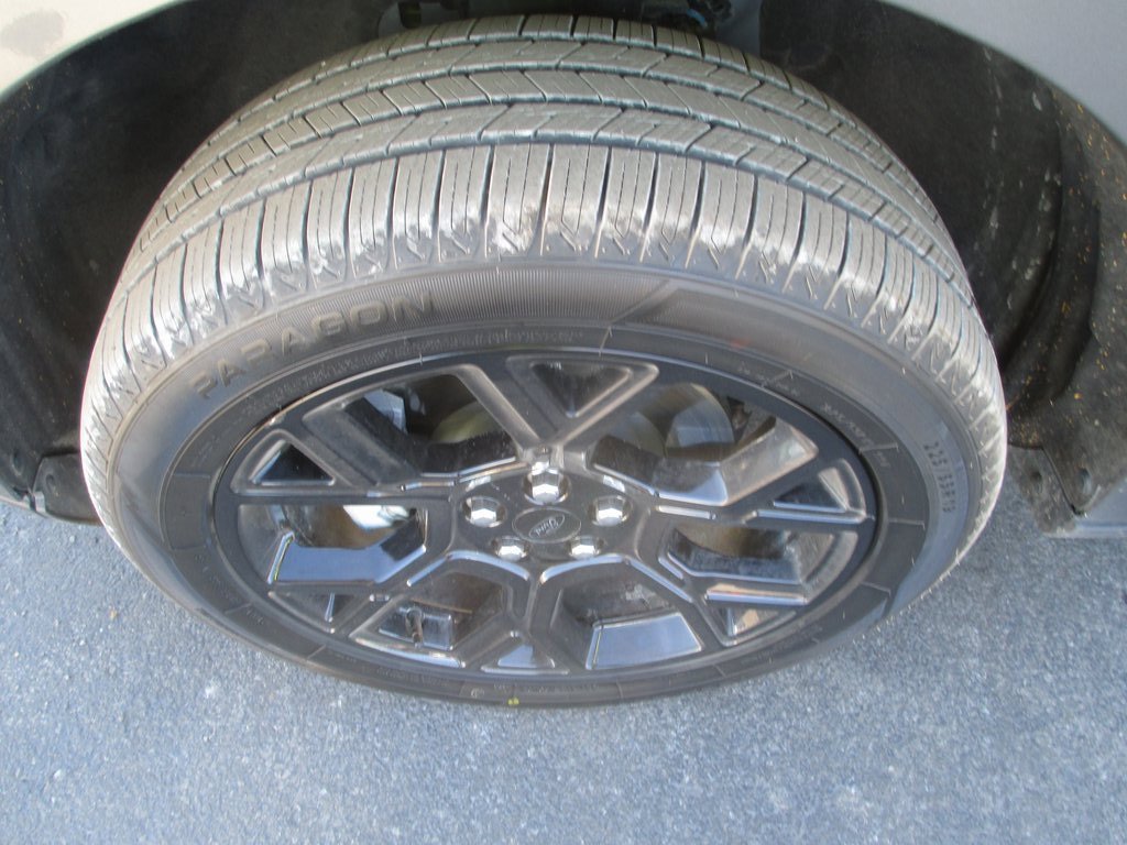 Used 2025 Ford Maverick XLT w/ Equipment Group 301A image 14