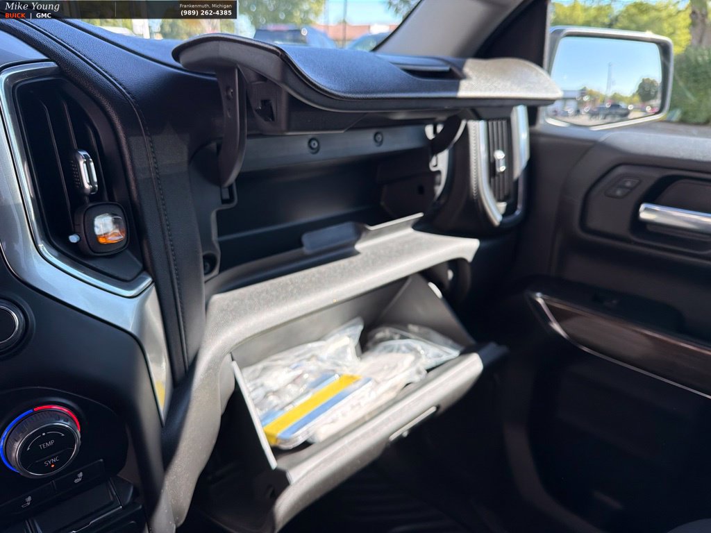 Used 2022 Chevrolet Silverado 1500 LT AWD/4WD image 20