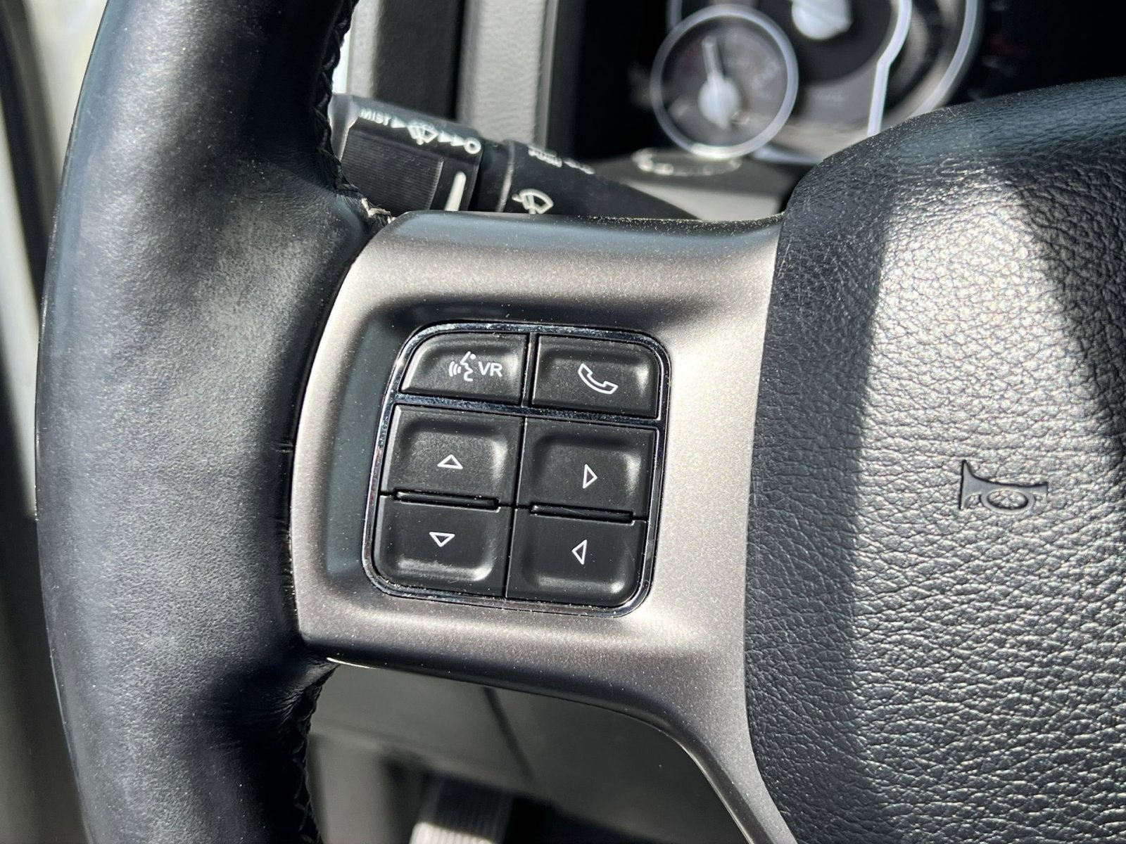 Used 2017 RAM 2500 Limited image 29