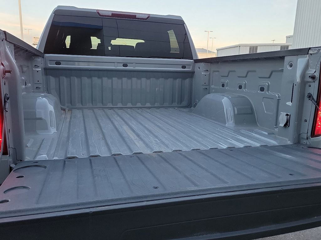 Used 2024 Chevrolet Silverado 1500 Custom image 15