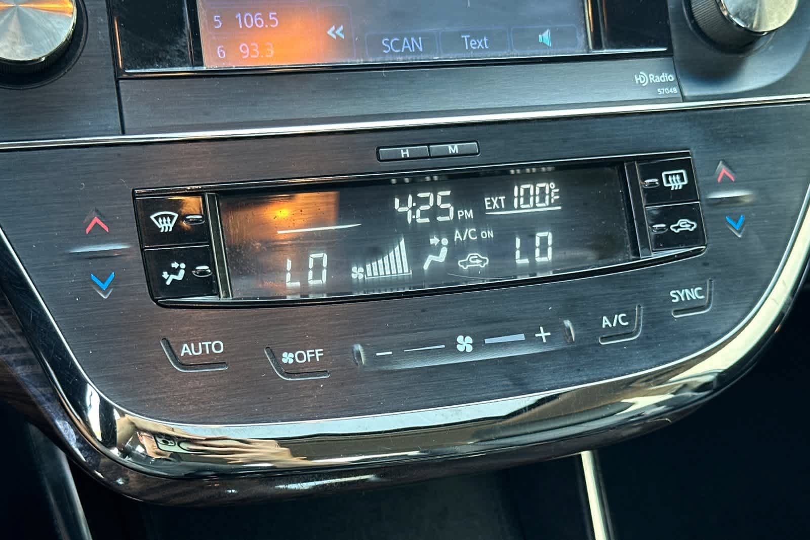 Used 2014 Toyota Avalon XLE Touring FWD image 19