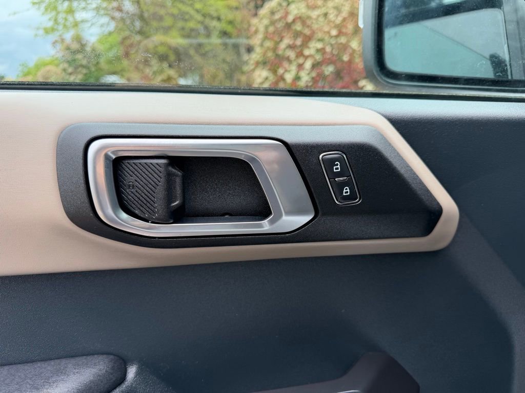 Used 2024 Ford Bronco Wildtrak AWD/4WD image 12