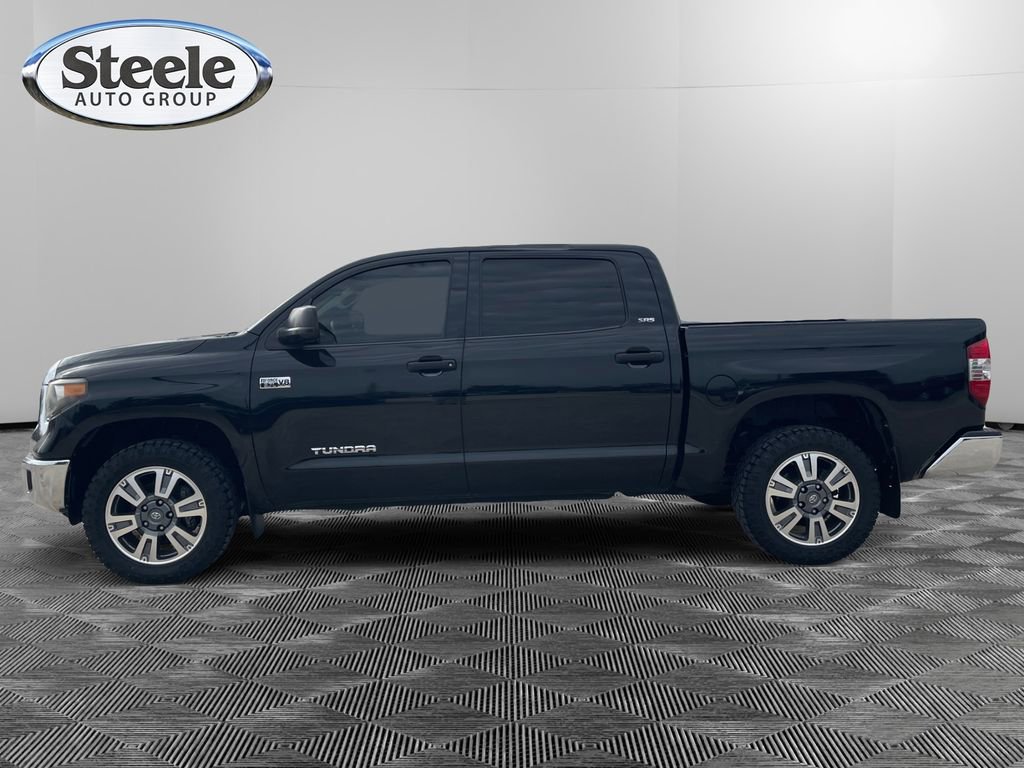 Used 2018 Toyota Tundra SR5 w/ SR5 Upgrade Package image 2