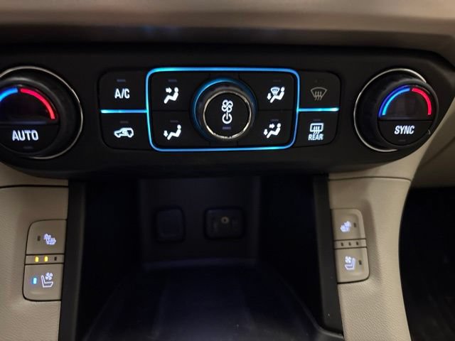 Used 2019 GMC Acadia Denali w/ Technology Package AWD/4WD image 21