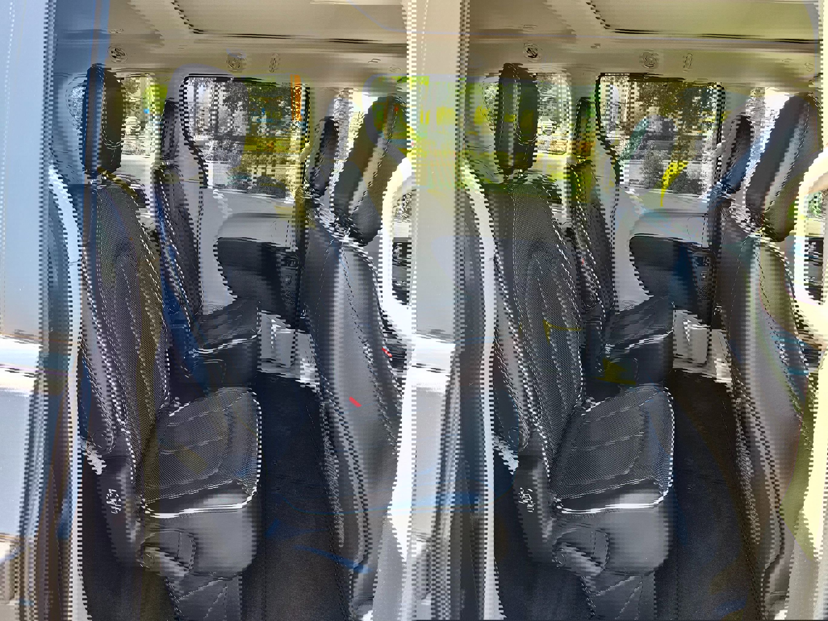 Used 2022 Chrysler Pacifica Limited image 28