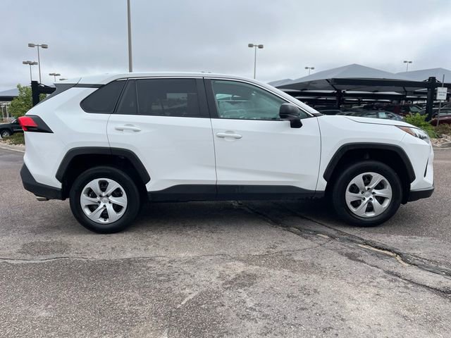 Used 2024 Toyota RAV4 LE image 9