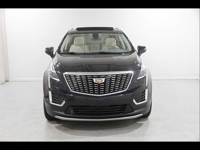 Used 2021 Cadillac XT5 Premium Luxury AWD/4WD image 2