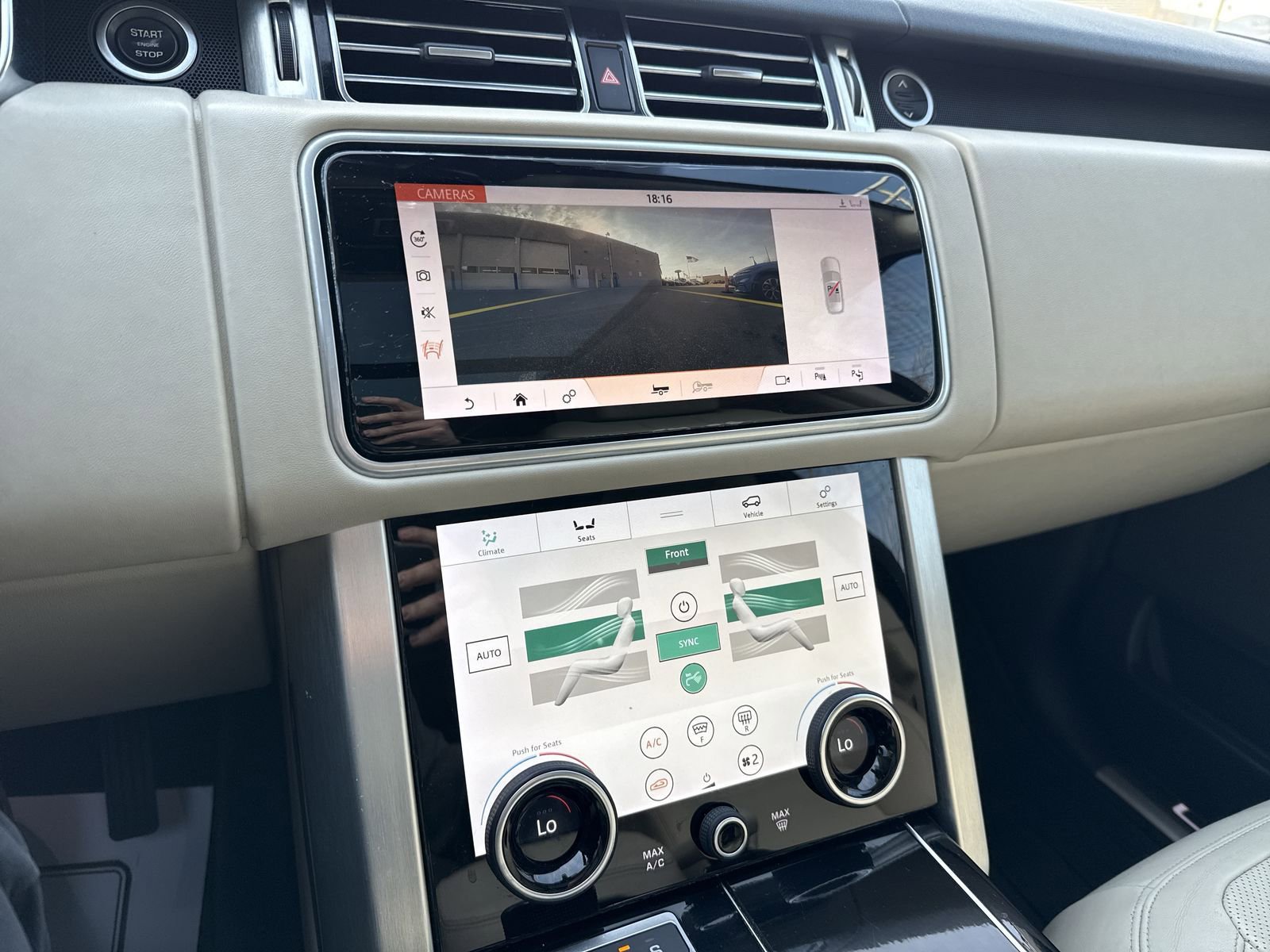 Used 2018 Land Rover Range Rover Long Wheelbase Supercharged image 36