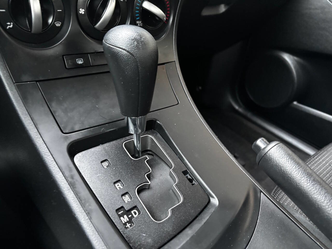 Used 2012 MAZDA MAZDA3 i Sport image 17