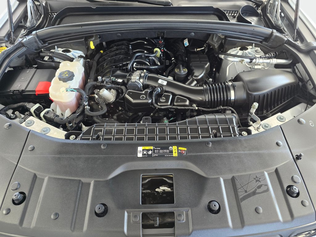 Used 2023 Jeep Grand Cherokee Altitude AWD/4WD image 11