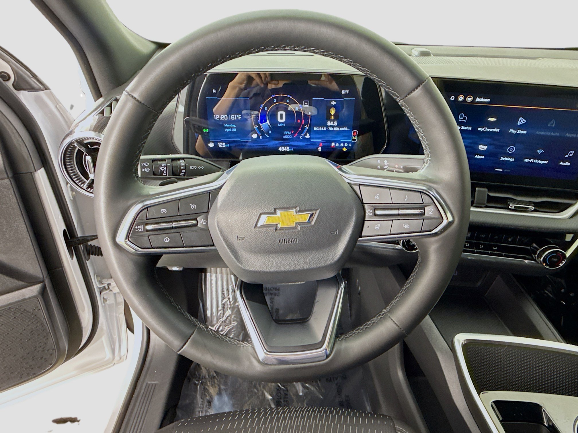 Used 2025 Chevrolet Equinox LT FWD image 11