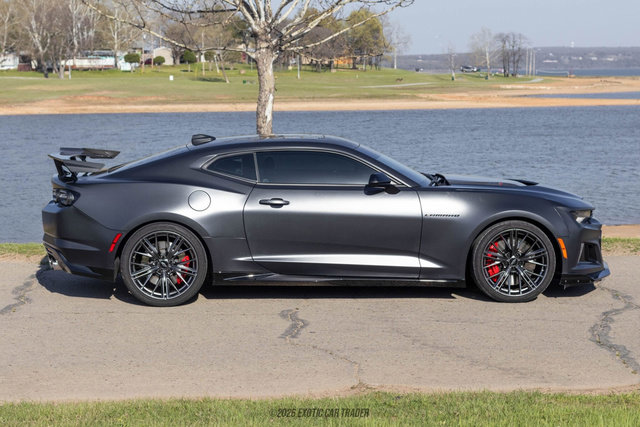 Used 2024 Chevrolet Camaro ZL1 RWD image 9