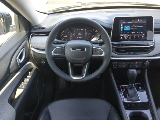 Certified 2022 Jeep Compass Latitude FWD image 18