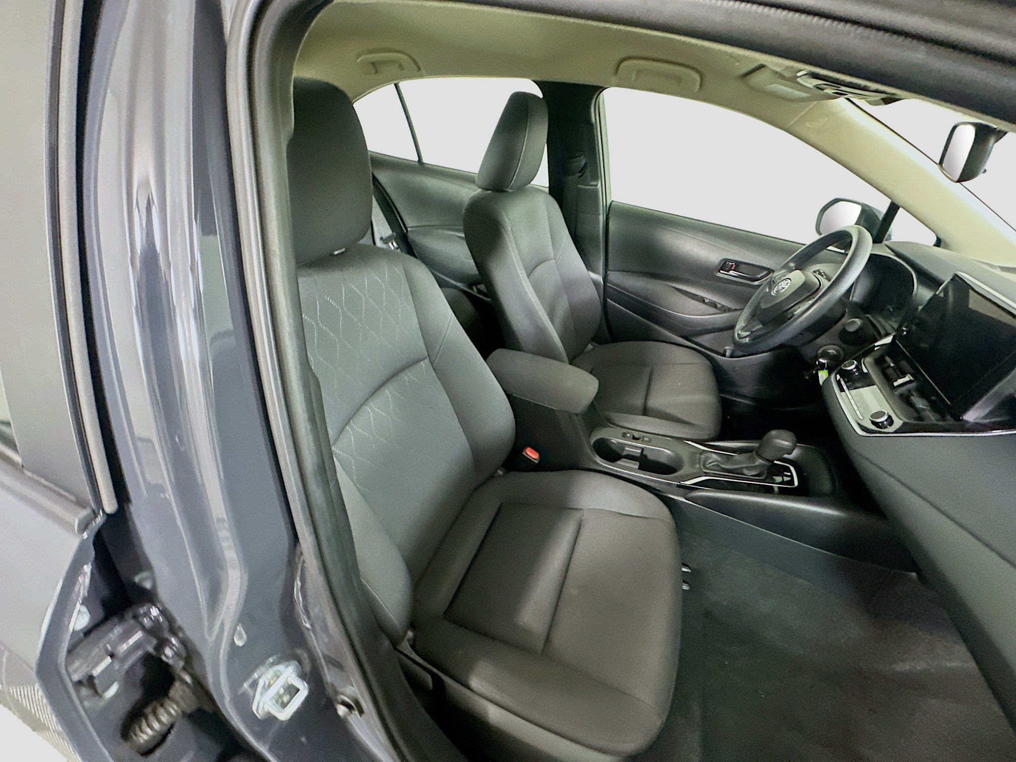 Used 2024 Toyota Corolla LE FWD image 30