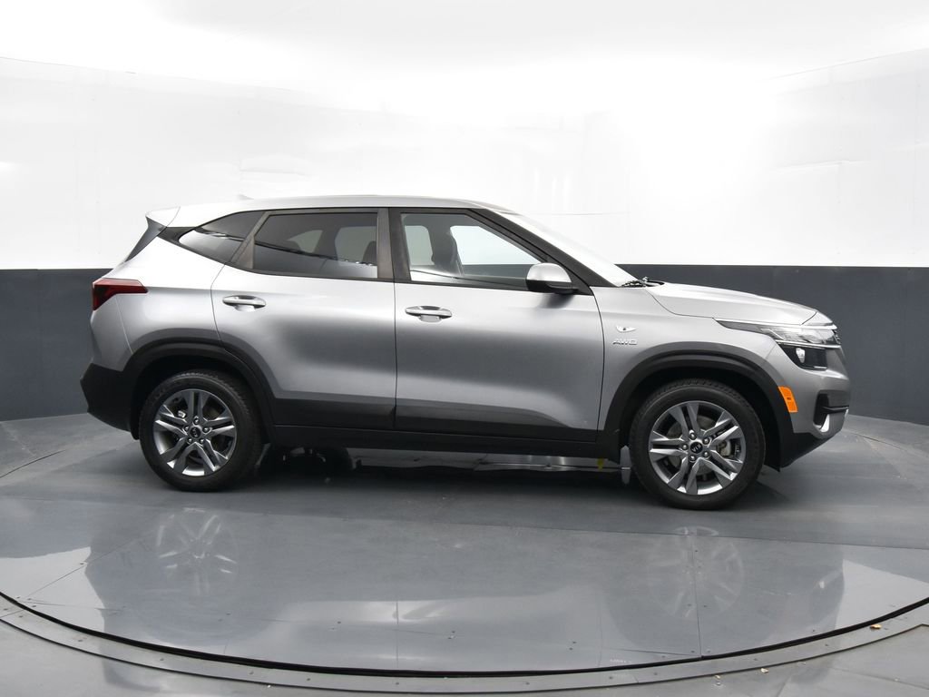 Used 2021 Kia Seltos LX image 39