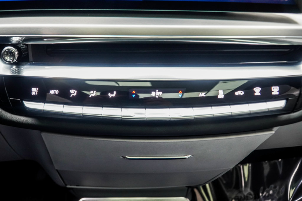 Used 2024 Cadillac Lyriq Sport AWD/4WD image 24