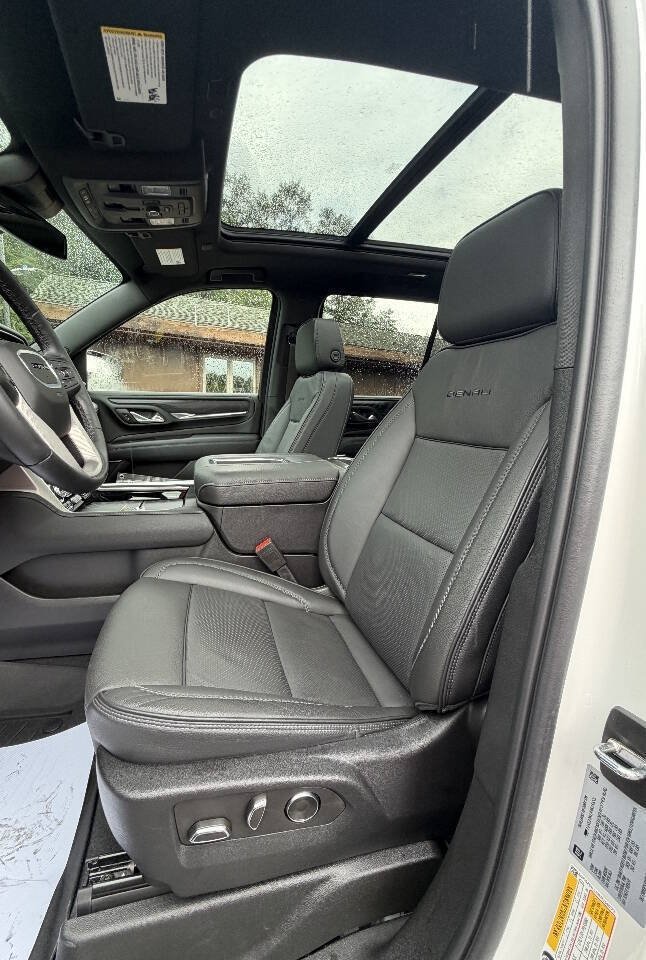 Used 2024 GMC Yukon Denali w/ Max Trailering Package AWD/4WD image 9