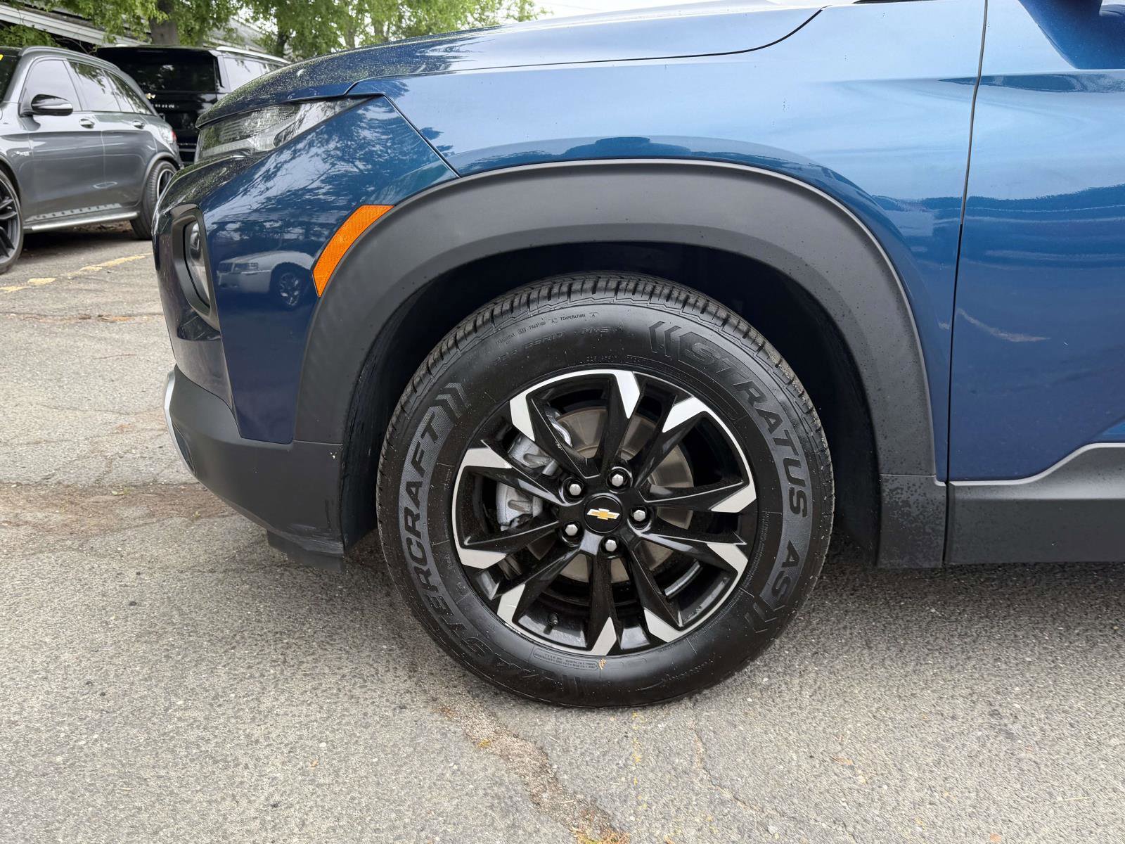 Used 2021 Chevrolet TrailBlazer LT w/ Convenience Package FWD image 8