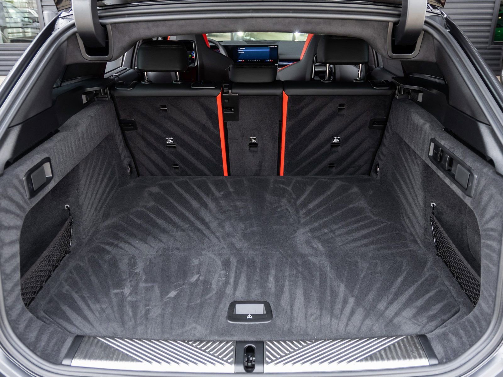 Used 2026 BMW M5 Touring image 40