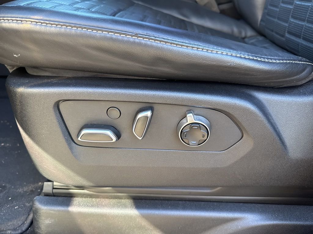 Used 2023 Cadillac Escalade Sport Platinum image 6