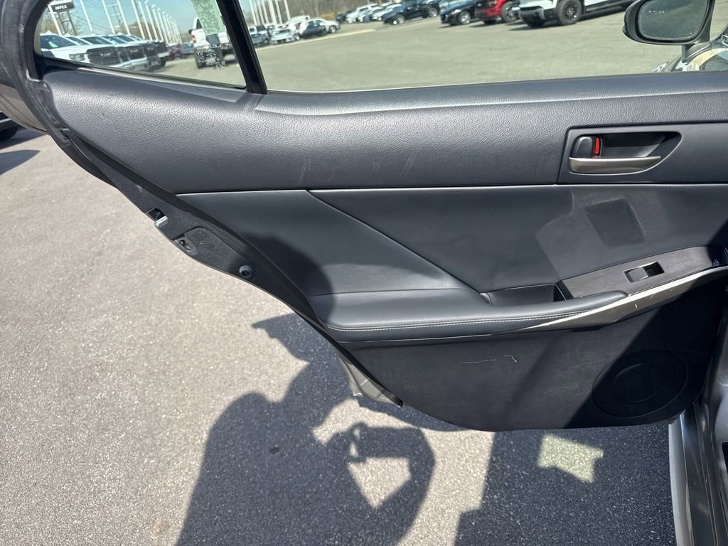 Used 2018 Lexus IS 300 w/ Premium Package RWD image 28