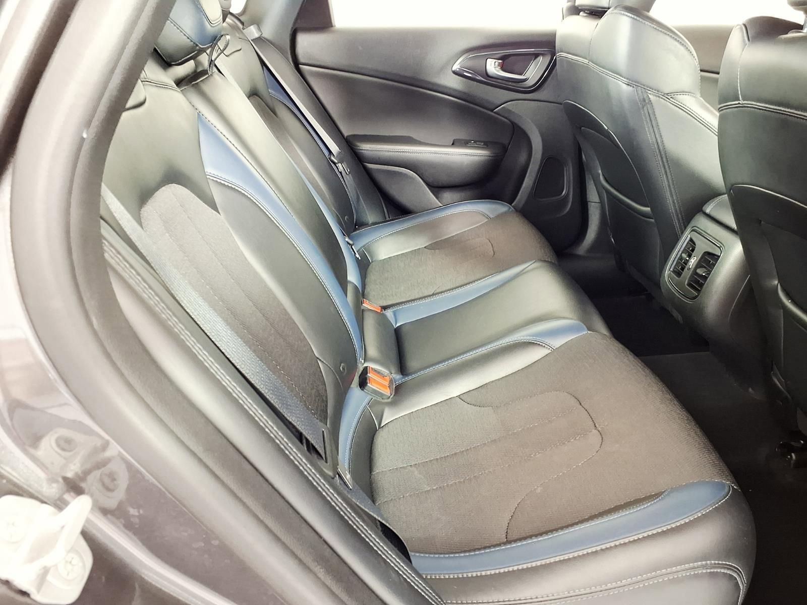 Used 2015 Chrysler 200 S w/ Navigation & Sound Group I image 4