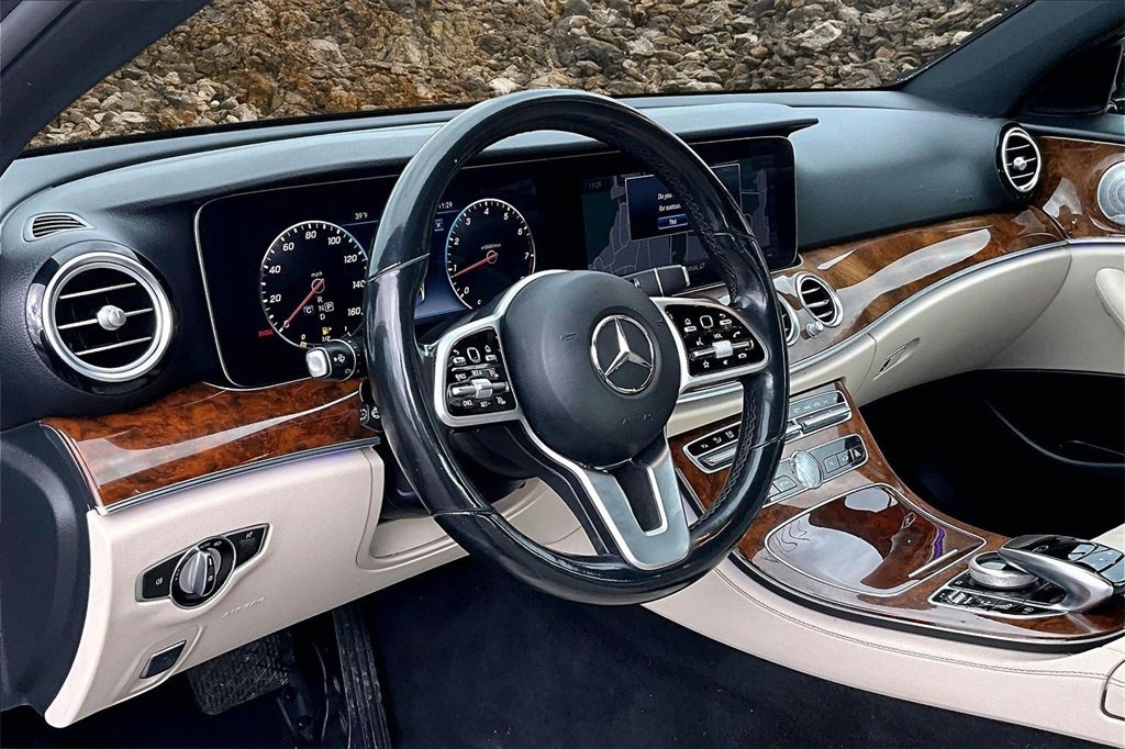 Used 2020 Mercedes-Benz E 350 4MATIC Sedan image 12