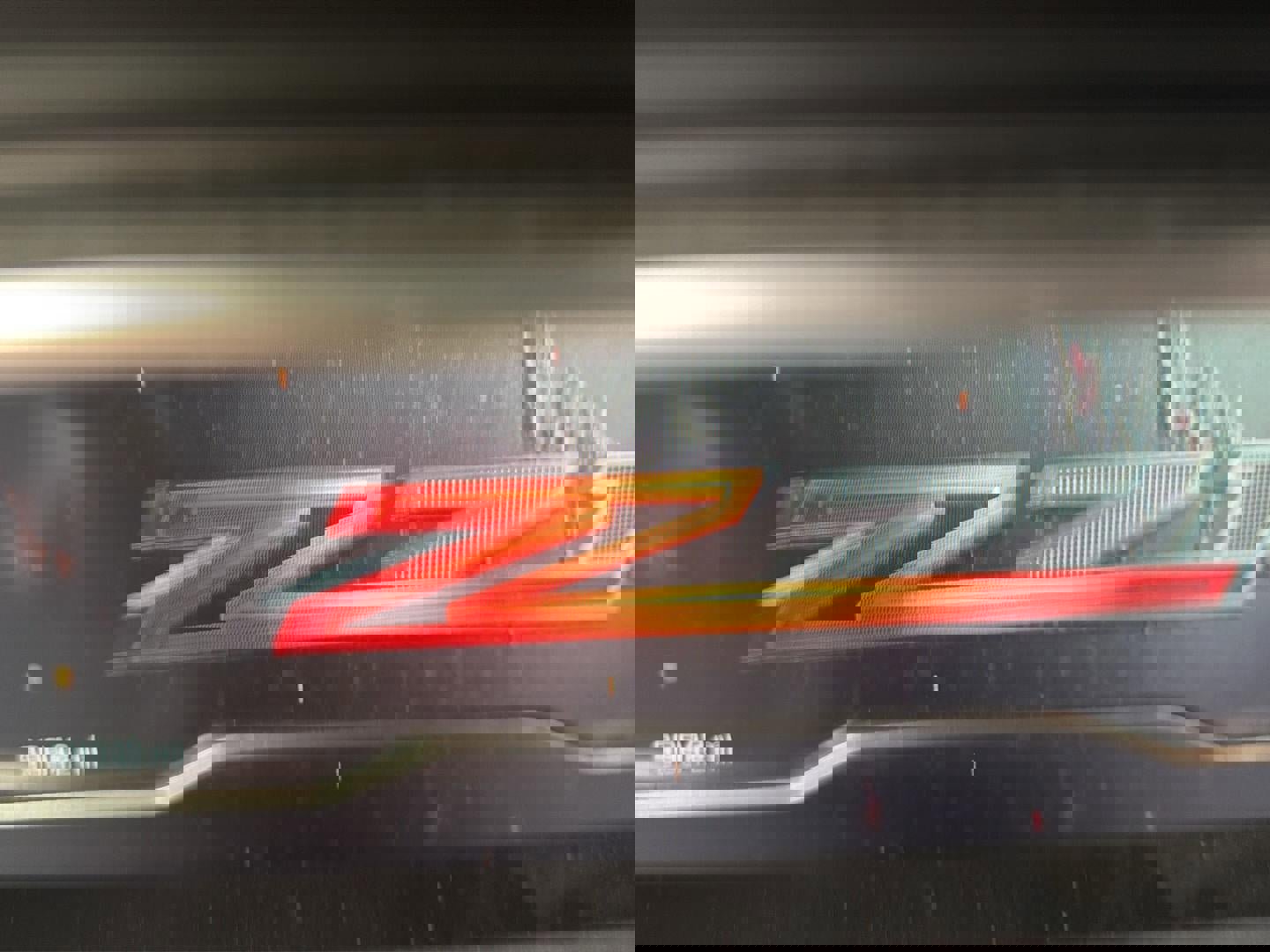 Used 2022 Chevrolet Suburban Z71 image 15