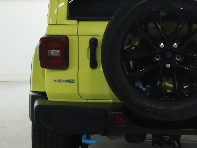 Used 2023 Jeep Wrangler Unlimited Sahara w/ Cold Weather Group image 43