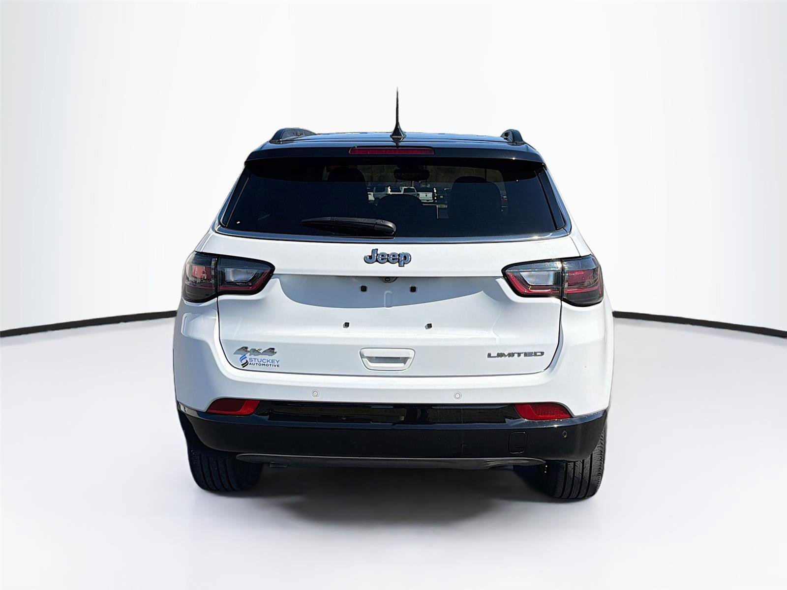 Used 2024 Jeep Compass Limited w/ Elite Group image 6