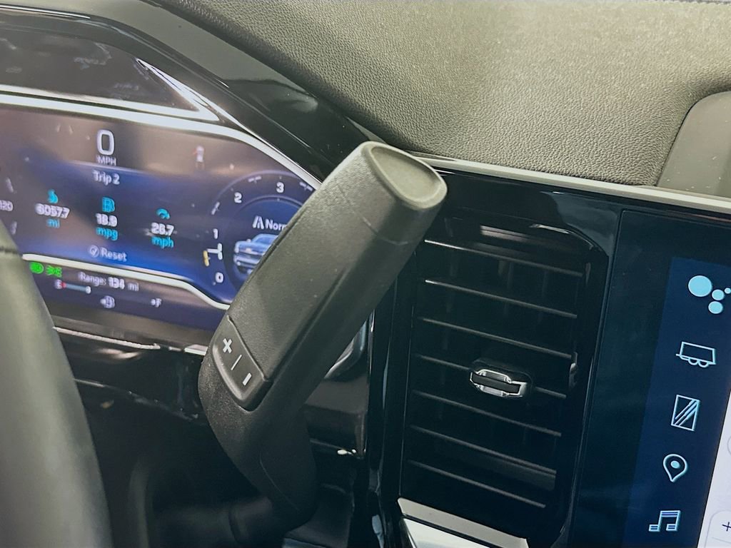 Used 2024 Chevrolet Silverado 1500 LT image 23