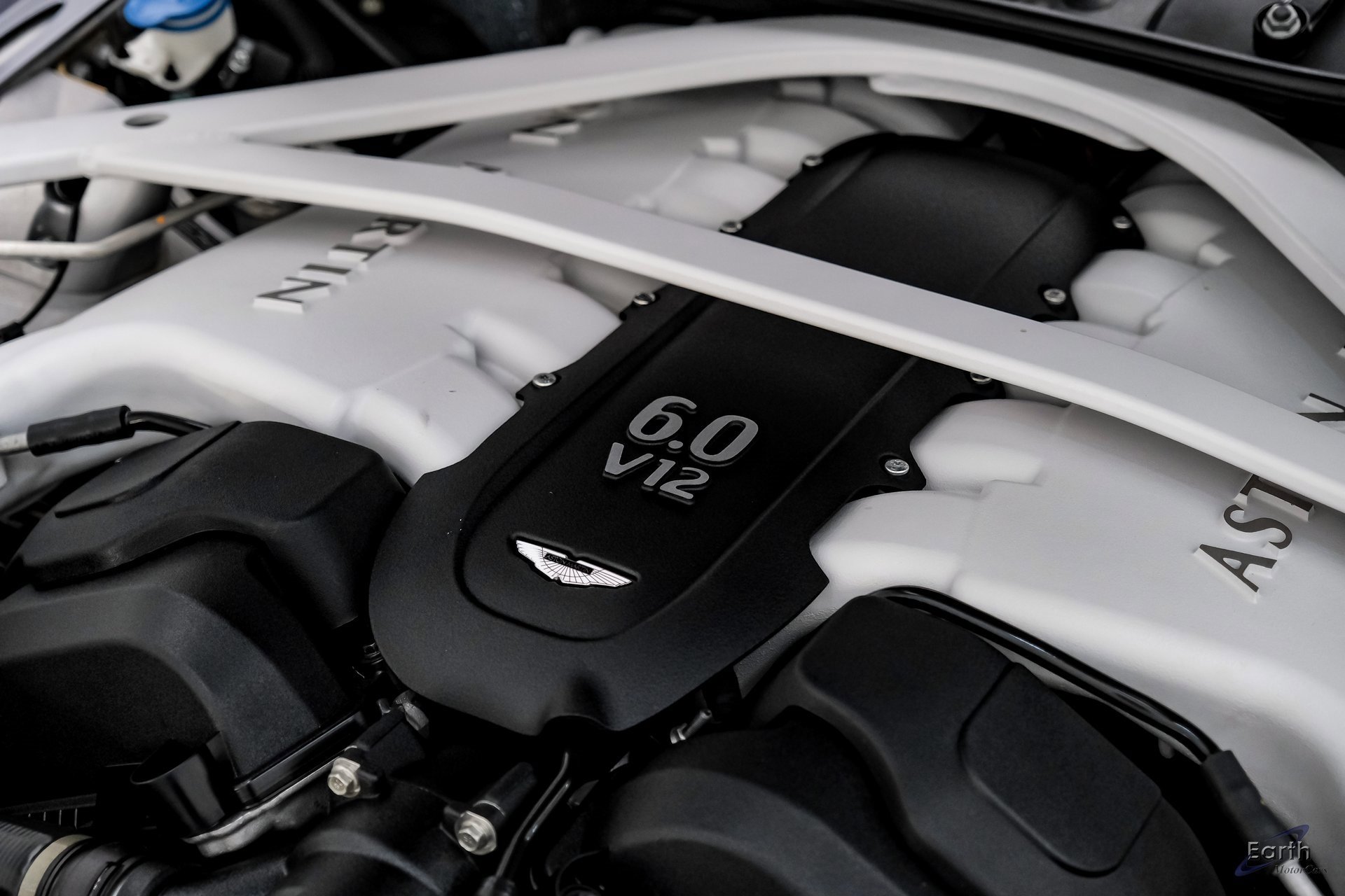 Used 2014 Aston Martin Vanquish Coupe image 59