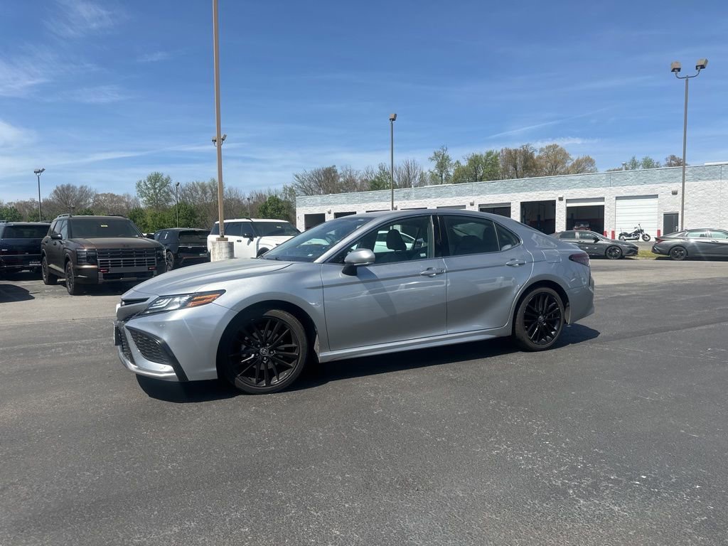 Used 2023 Toyota Camry XSE image 10