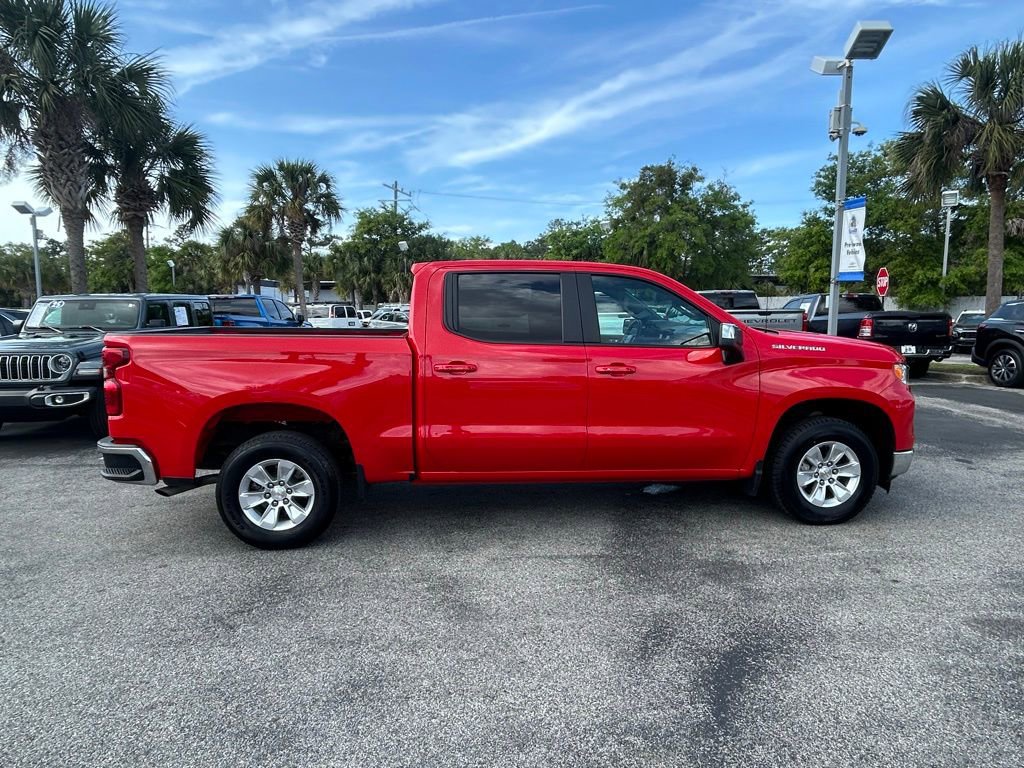 Used 2025 Chevrolet Silverado 1500 LT image 7