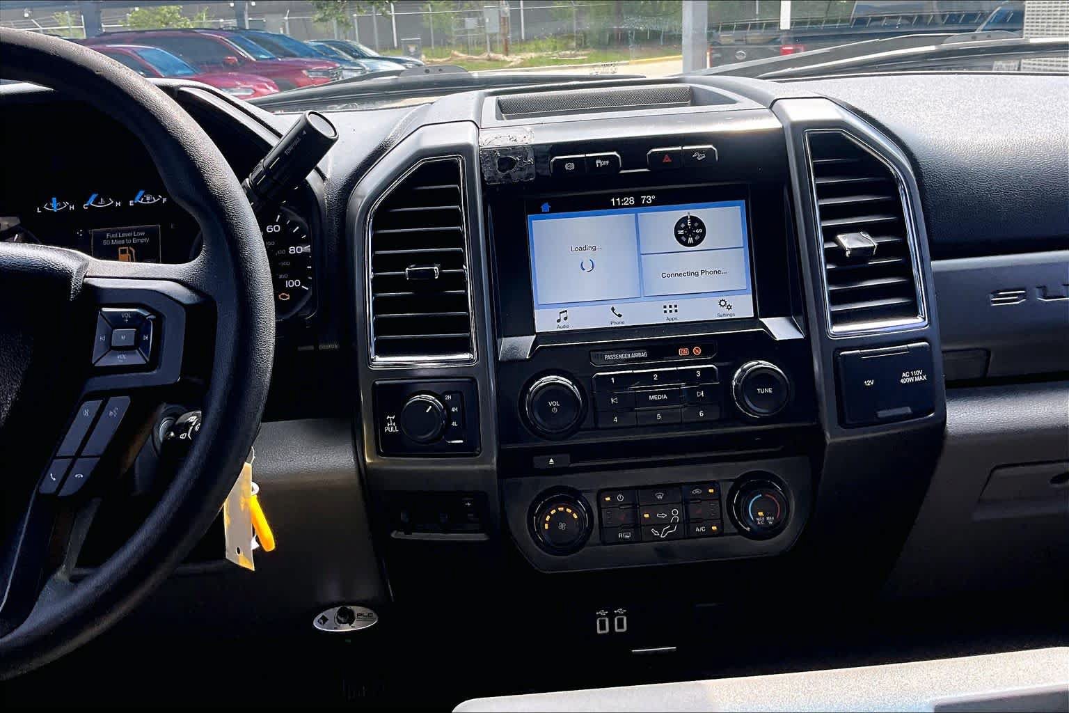 Used 2017 Ford F250 XLT w/ XLT Premium Package AWD/4WD image 6