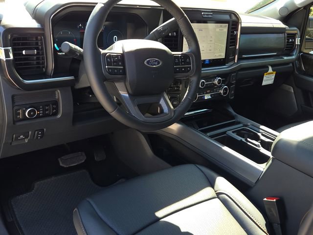 New 2026 Ford F250 Lariat w/ Black Appearance Package image 17