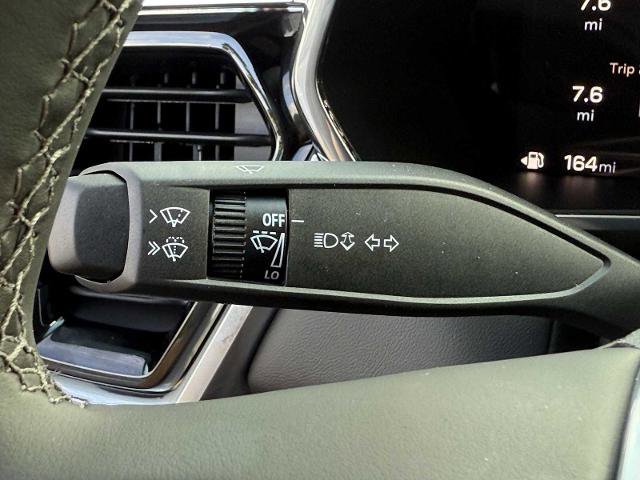 New 2026 GMC Canyon Elevation w/ Convenience Package image 16