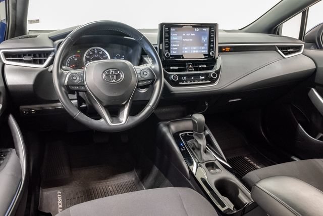 Used 2022 Toyota Corolla SE w/ SE Premium Package FWD image 7