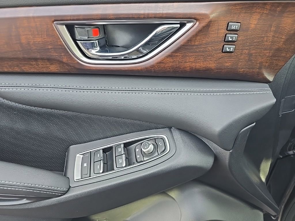 New 2025 Subaru Ascent Touring w/ Popular Package #2 image 17