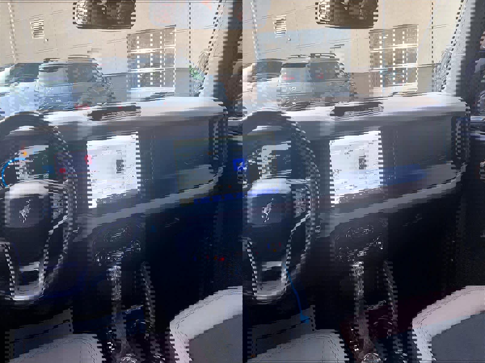 Used 2023 Ford Bronco Wildtrak image 18